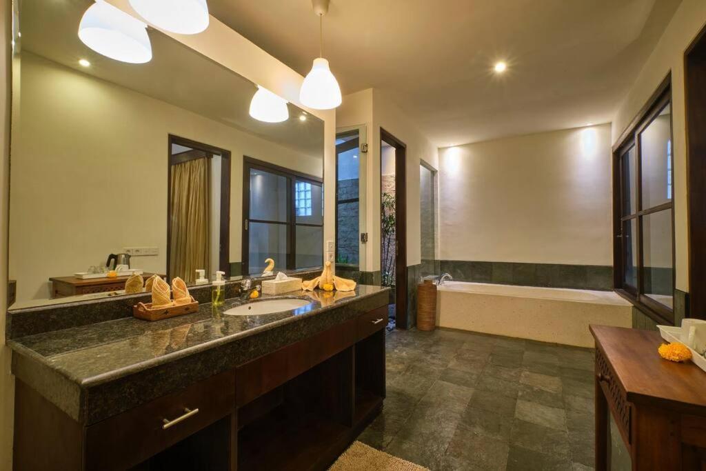 New-5br 7mins To Center Villa *
